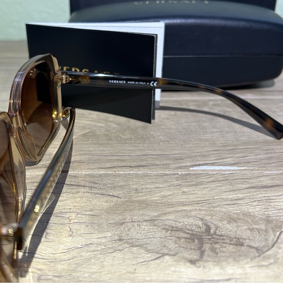 Versace Brown and Black Sunglasses - Picture 7 of 9